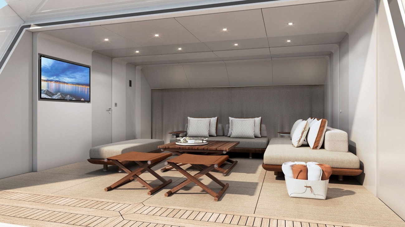 Holland-50m-yacht-beach-club