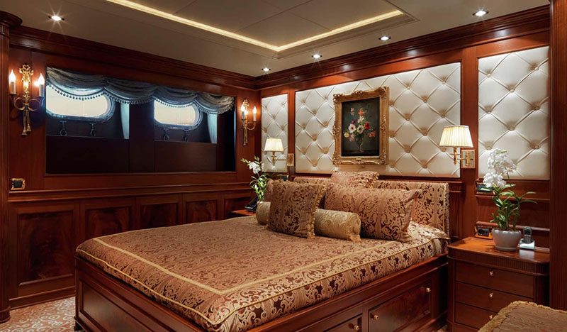 Isa_yacht_47m-interior-design