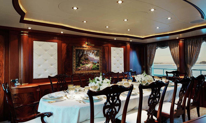 Isa_yacht_47m-saloon-dining-area