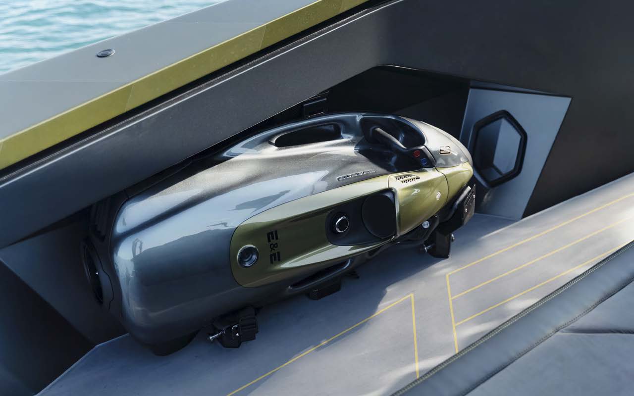 Lamborghini-yacht-tecnomar-custom-seabobs