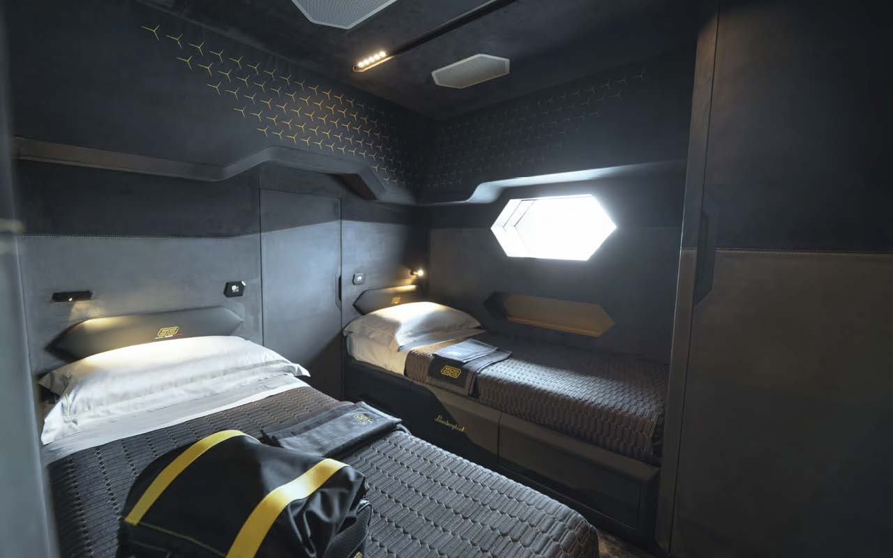 Lamborghini-yacht-tecnomar-guest-cabin