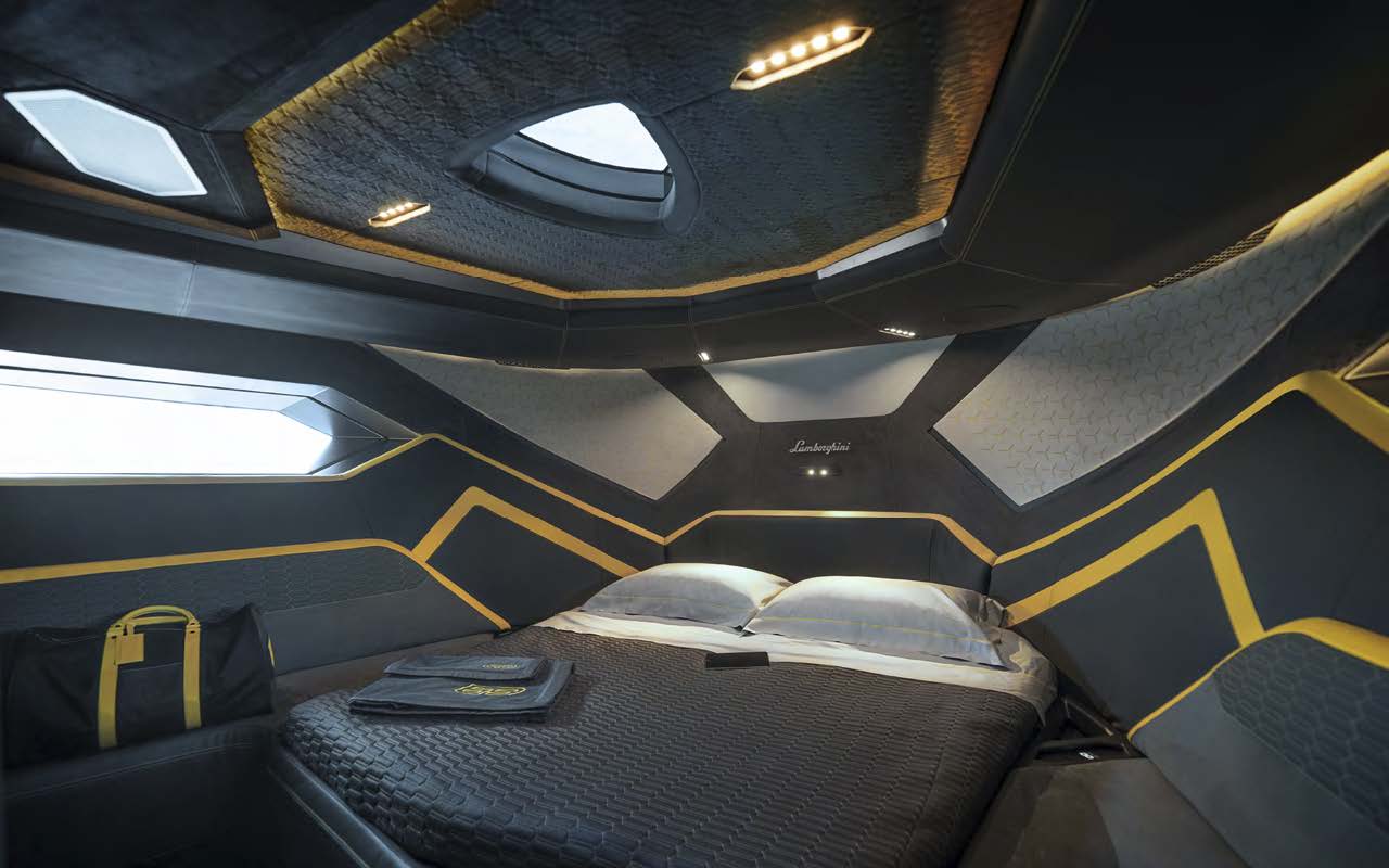 Lamborghini-yacht-tecnomar-owner-cabin