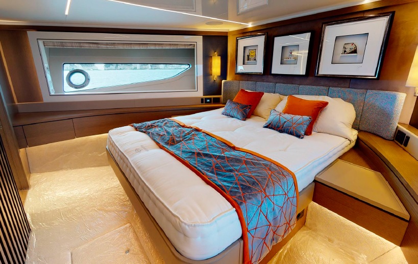 Sunseeker90-ocean-VIP-cabin