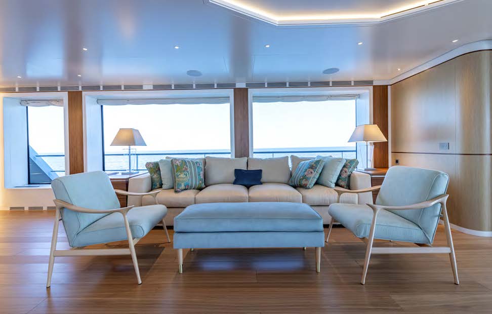 Versilcraft-45m-yacht-mail-saloon-interior