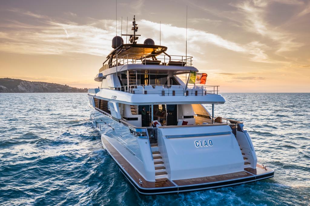 Custom_Line_yacht_Navetta-42m_exterior_on_water