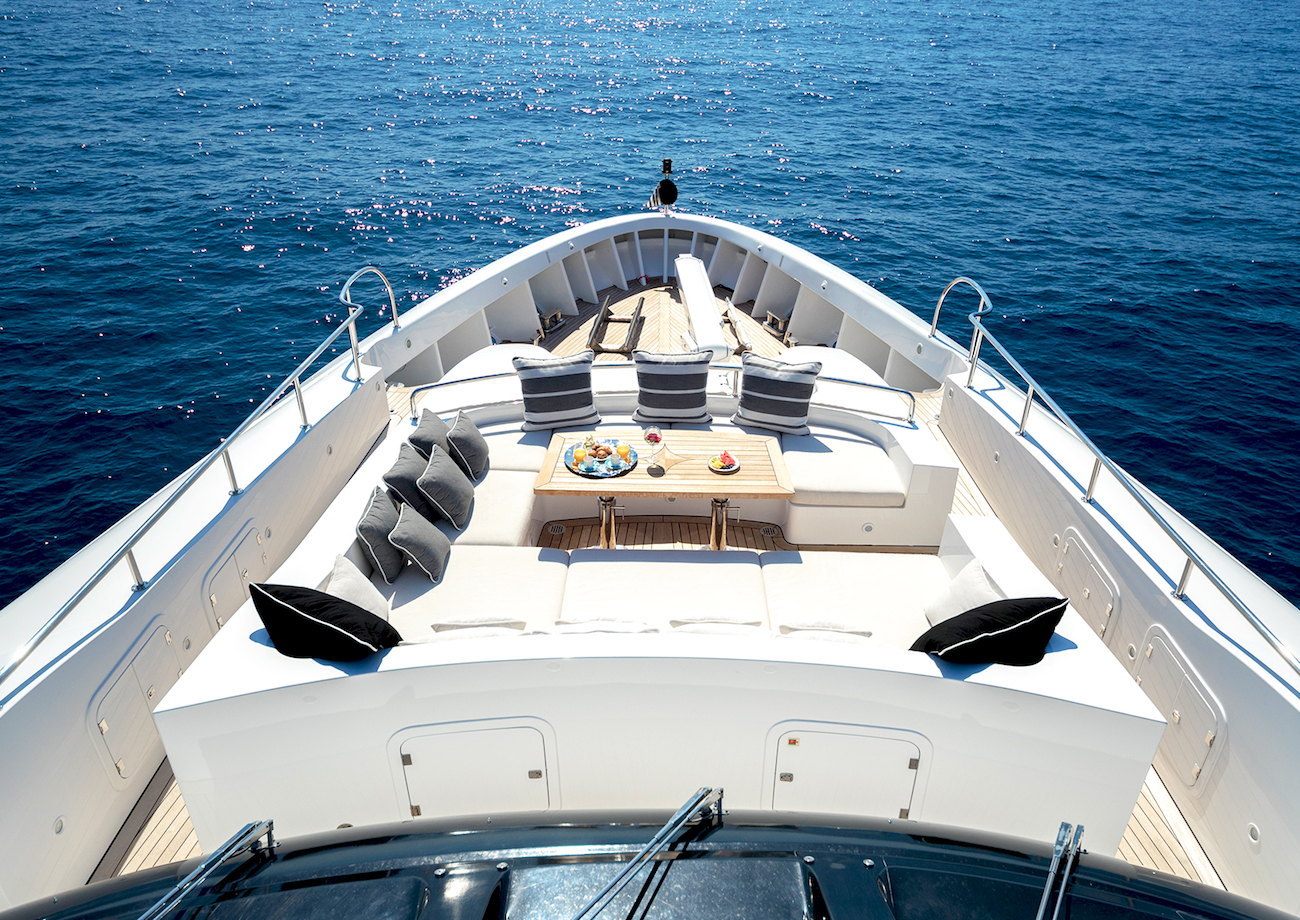 mondomarine_yacht__41m_forward