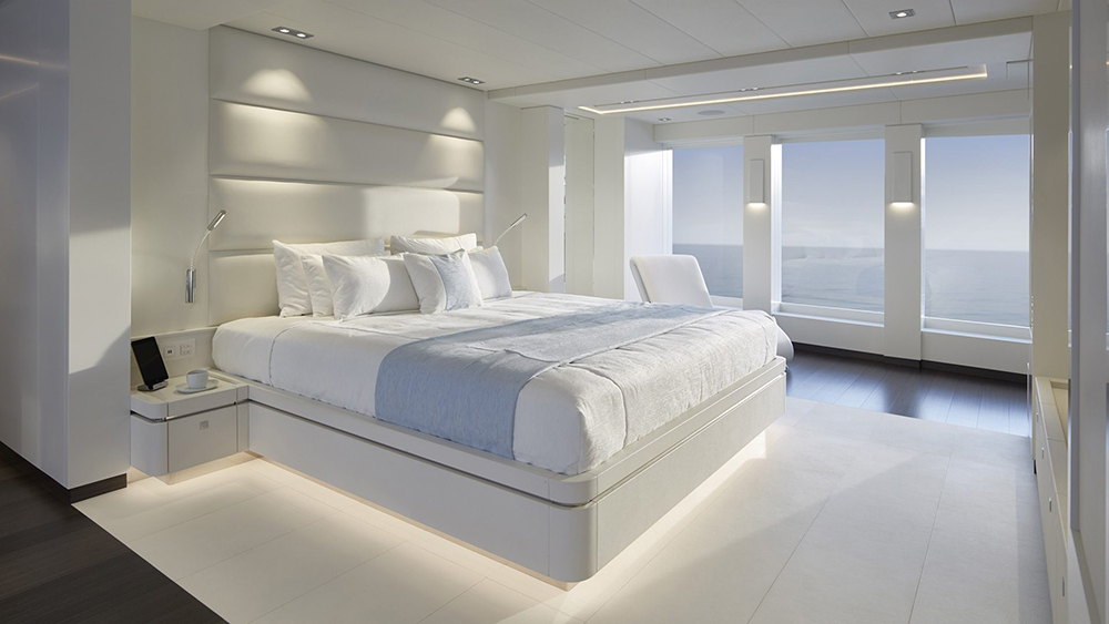 Heesen_yachtHome-Owners-stateroom