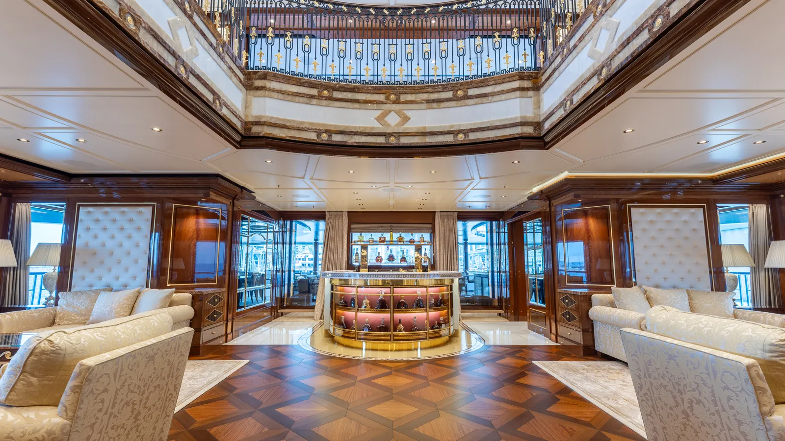 amadea yacht bar amadea-bar.jpg