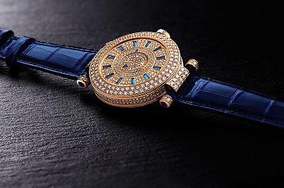 Часы Frank Muller с бриллиантами и сапфирами
