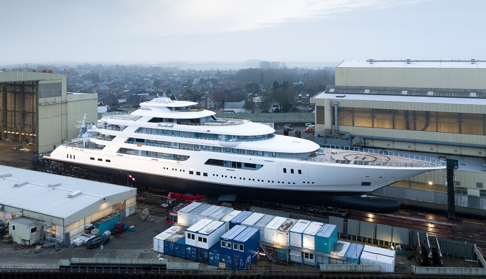 Спуск на воду 117-м яхты на верфи Lurssen Lurssen-117m-2026.jpg