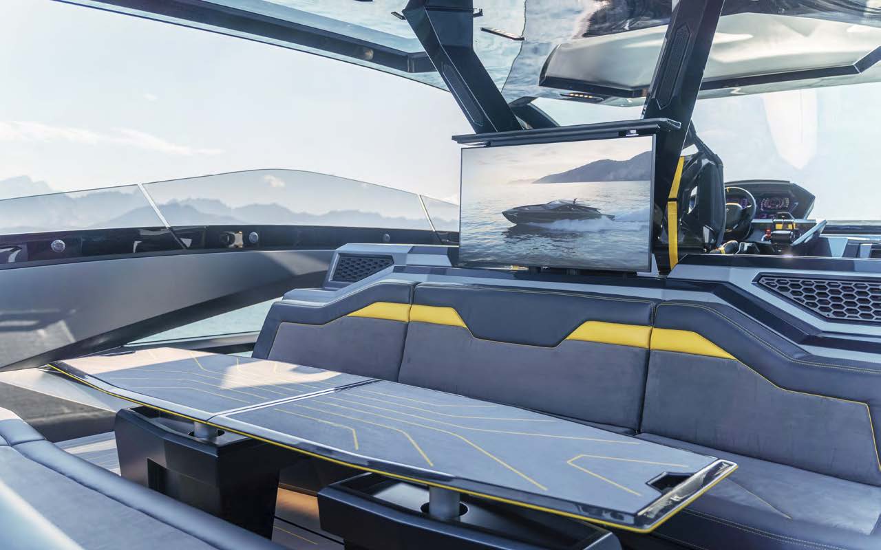 Lamborghini-yacht-deployed-tv-set