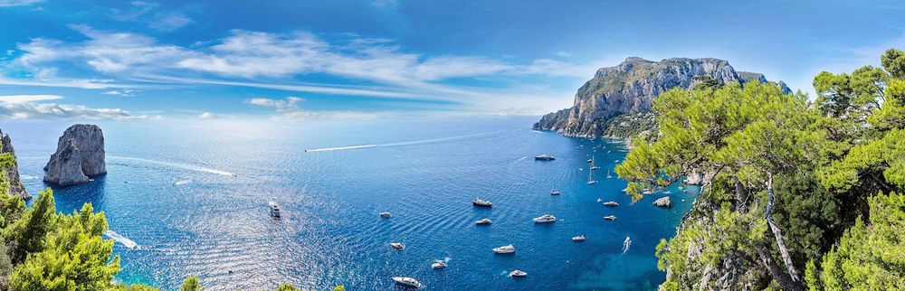 yachts-for-charter-in-the-amalfi-coast